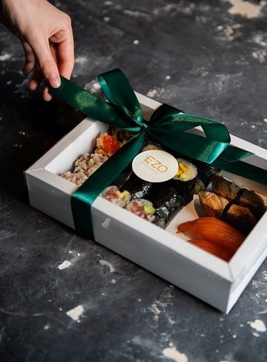 Experience Festive Delights with Sushi Sets from EZO Restaurant!